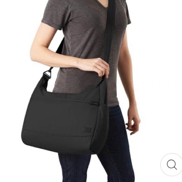 PacSafe CitySafe 200 Black Travel Bag